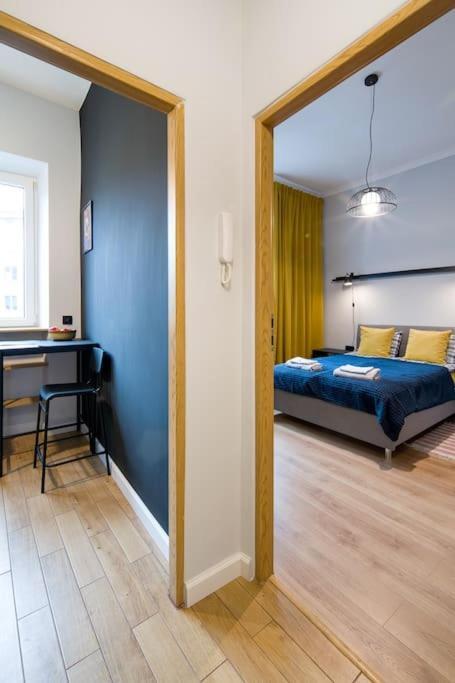 Nowa Huta Super Star Apartment *